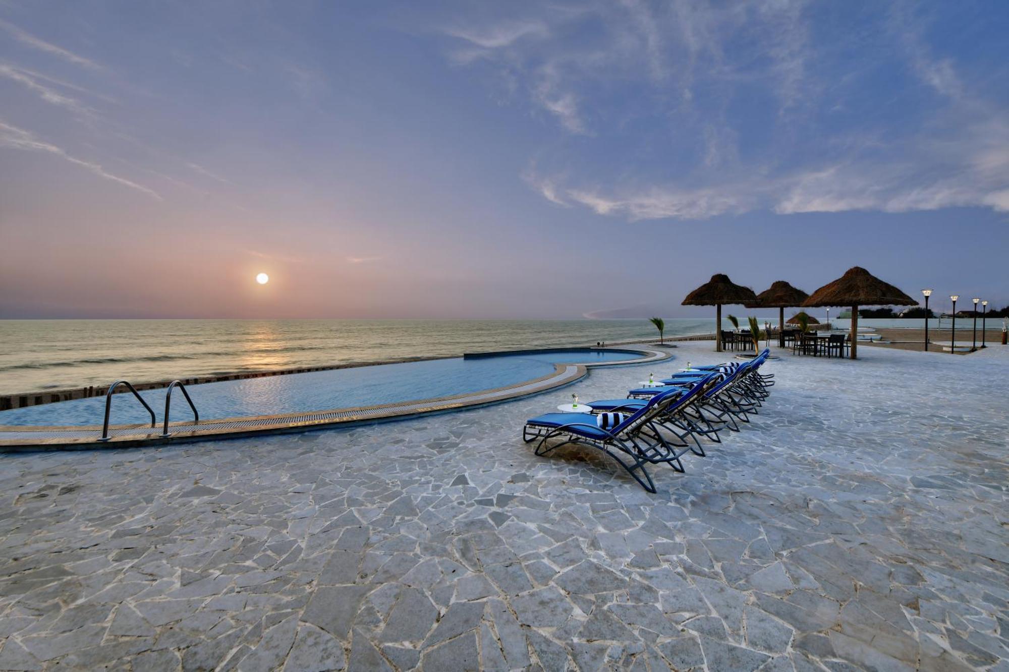 The Fern Leo Beach Resort , Madhavpur Porbandar Ngoại thất bức ảnh