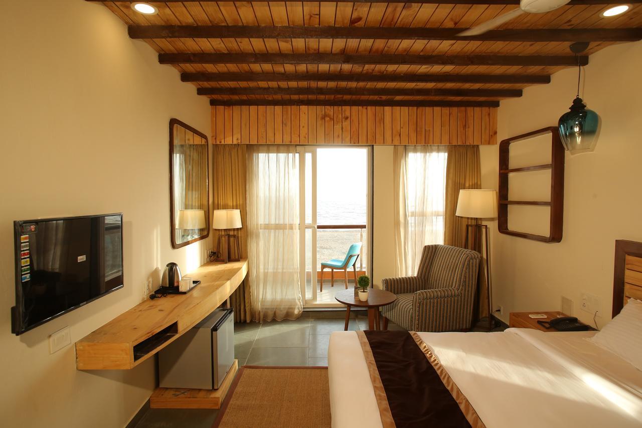 The Fern Leo Beach Resort , Madhavpur Porbandar Ngoại thất bức ảnh